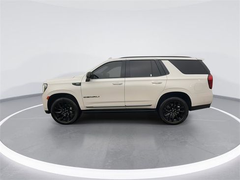 Used 2023 GMC Yukon Denali Ultimate image 5