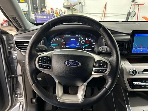 Certified 2023 Ford Explorer XLT w/ Equipment Group 202A AWD/4WD image 16