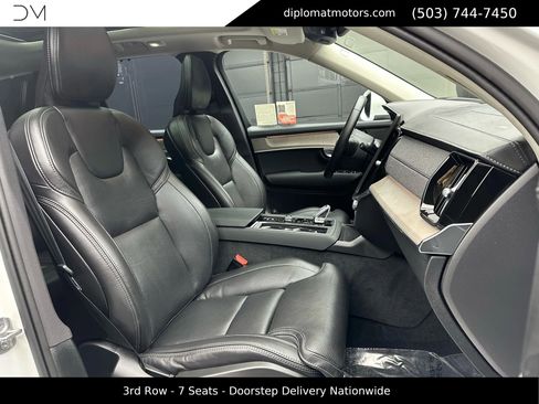 Used 2025 Volvo XC90 T8 Ultra w/ Protection Package Premier image 19