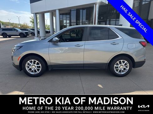 Used 2024 Chevrolet Equinox LT AWD/4WD image 2