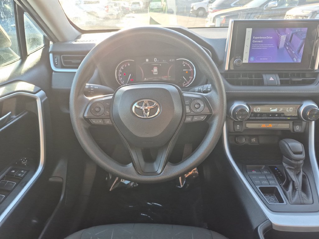 Used 2024 Toyota RAV4 XLE AWD/4WD image 17