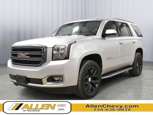Used 2017 GMC Yukon SLT image 1