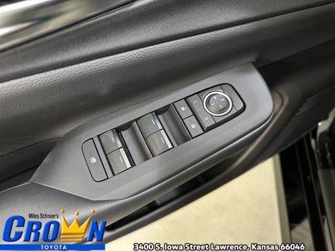 New 2026 Toyota Prius AWD image 18