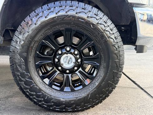 Used 2020 Ford F250 Lariat w/ Tremor Off-Road Package AWD/4WD image 14