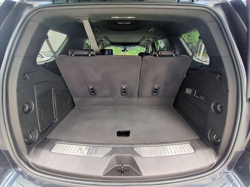Used 2021 Chevrolet Tahoe Premier w/ Premium Package 2 RWD image 34