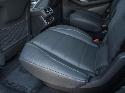 New 2026 Mercedes-Benz GLS 450 4MATIC image 35