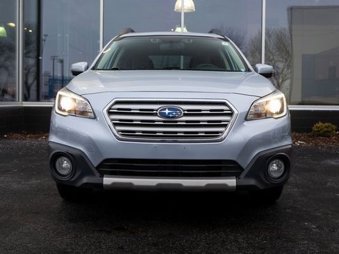 Used 2015 Subaru Outback 2.5i Limited image 2