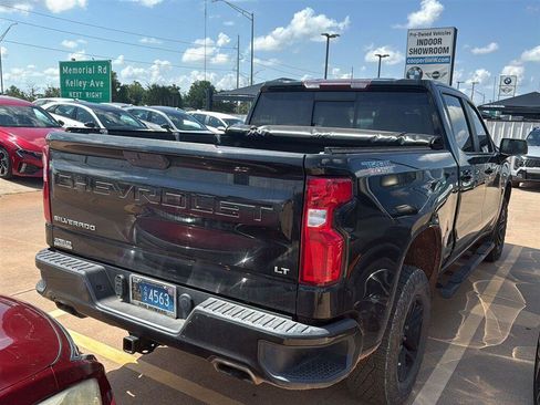 Used 2021 Chevrolet Silverado 1500 LT Trail Boss w/ Convenience Package II AWD/4WD image 9