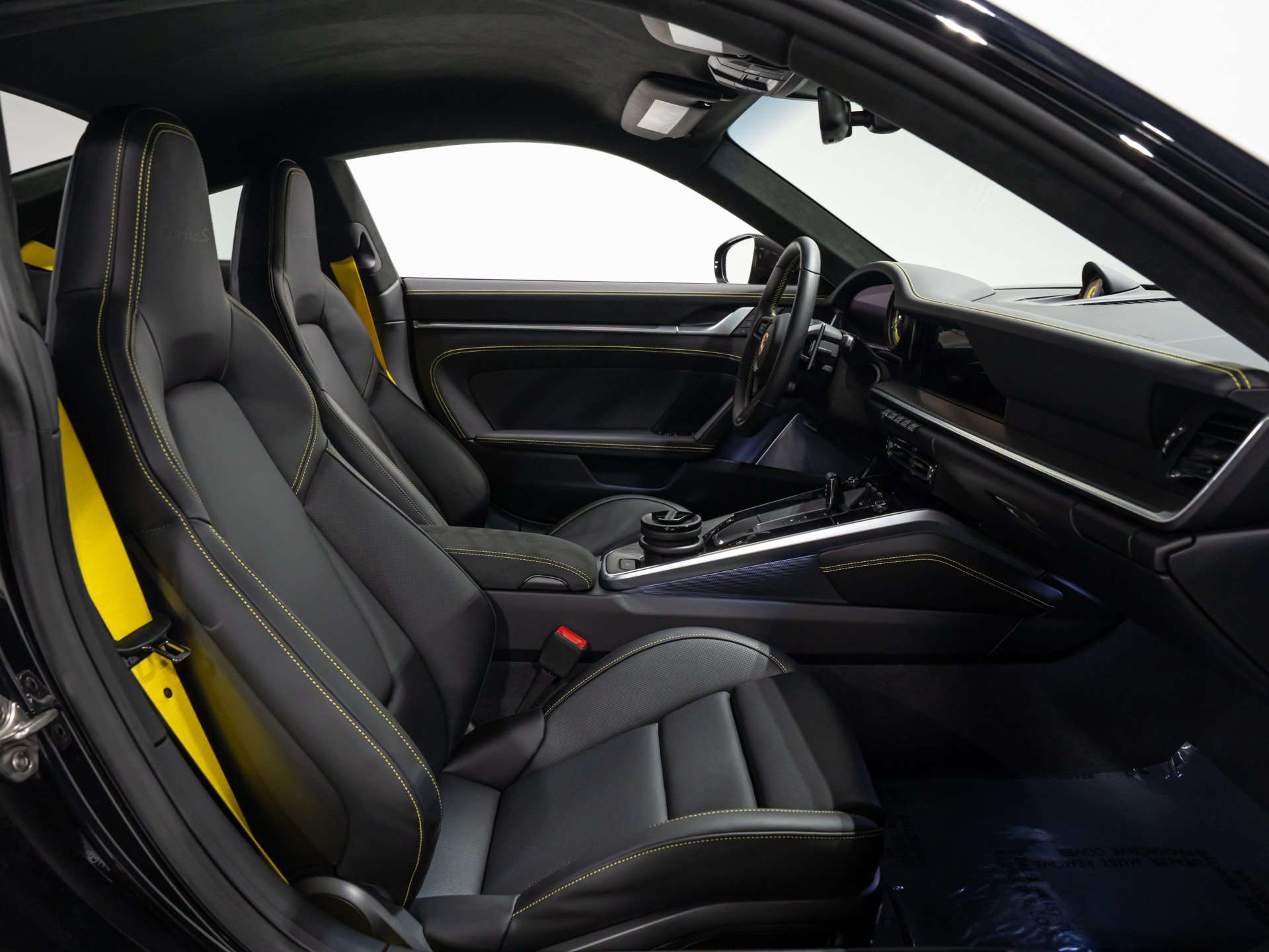 Used 2025 Porsche 911 Turbo S AWD/4WD image 68