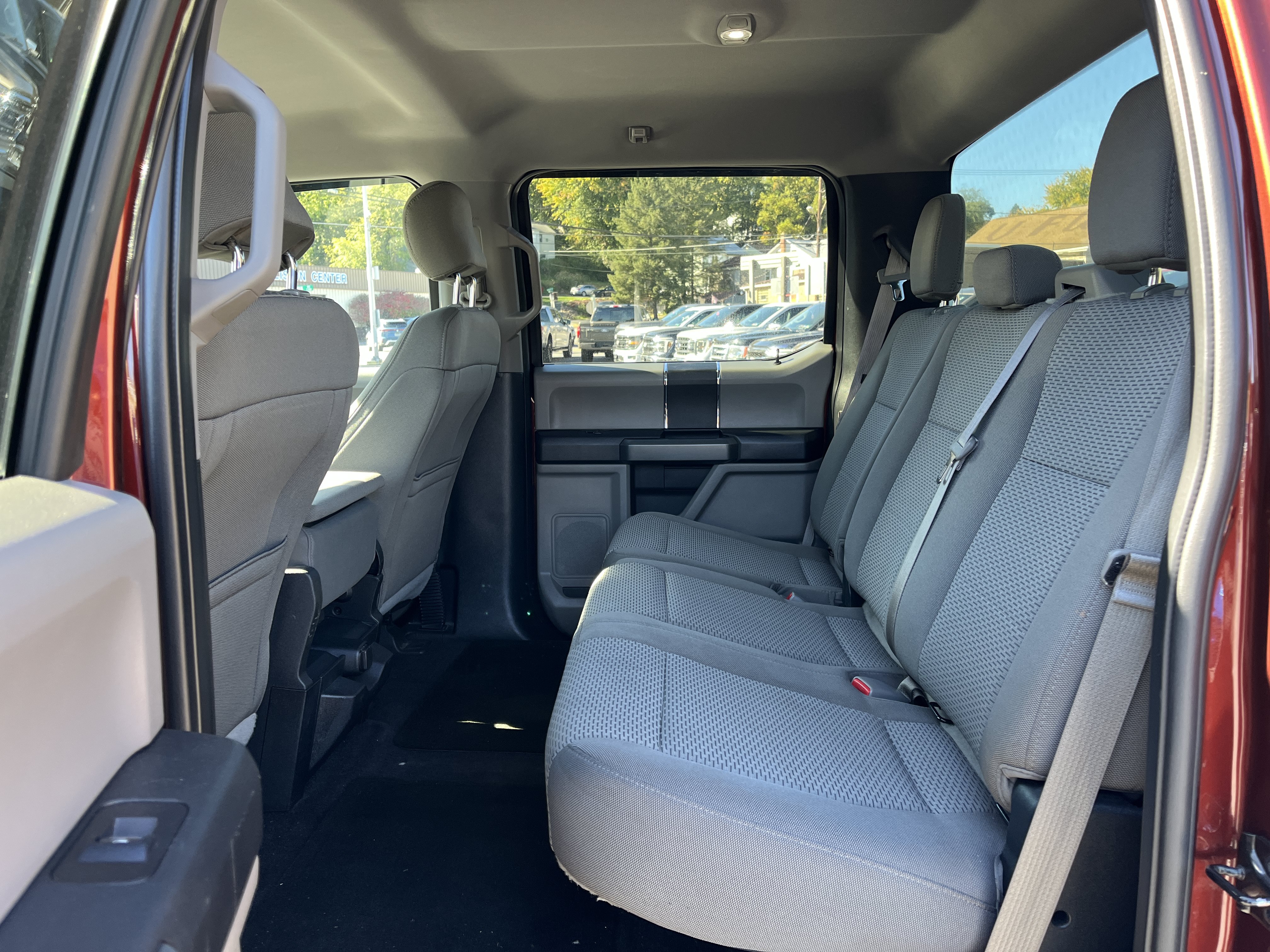 Used 2017 Ford F150 XLT AWD/4WD image 12