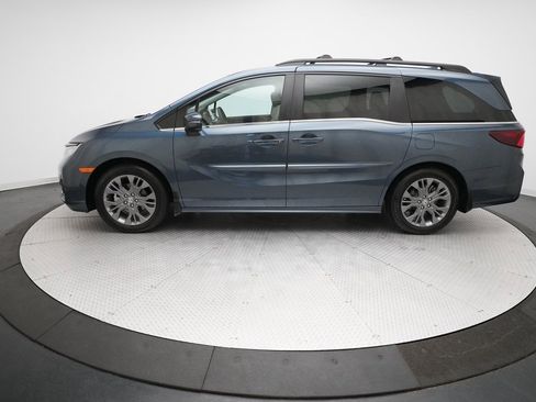 Certified 2025 Honda Odyssey Touring image 20