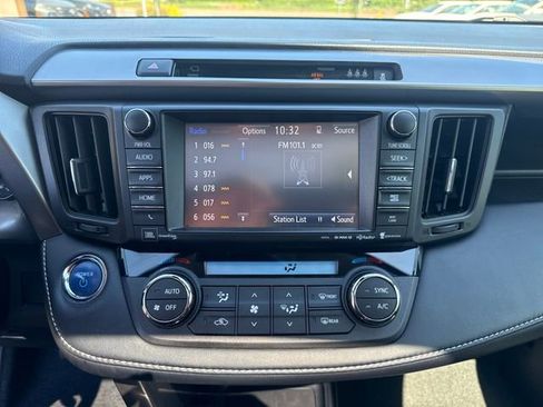 Used 2017 Toyota RAV4 Limited w/ Advanced Technology Package AWD/4WD image 18