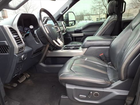 Used 2022 Ford F350 Platinum w/ Tremor Off-Road Package image 10