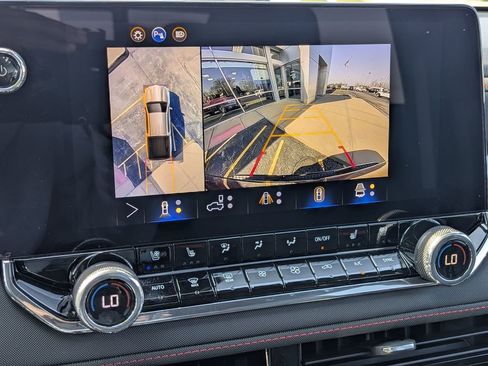 Used 2026 Chevrolet Colorado Z71 w/ Technology Package image 18