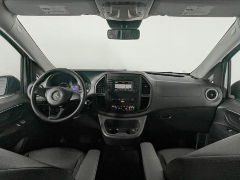 Used 2016 Mercedes-Benz Metris Passenger w/ Premium Appearance Package image 23