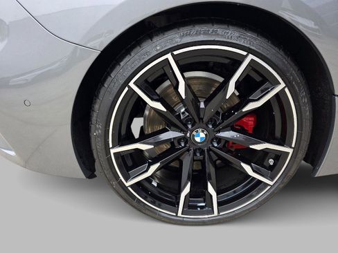 Used 2025 BMW Z4 M40i w/ Premium Package image 29