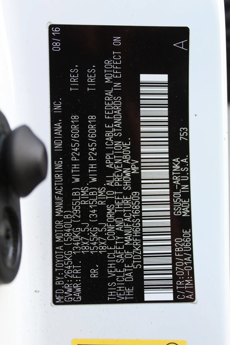 Used 2016 Toyota Highlander LE FWD image 38