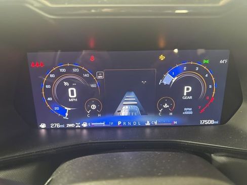Used 2024 Chevrolet Colorado Z71 w/ Advanced Trailering Package AWD/4WD image 18