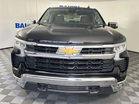 Used 2024 Chevrolet Silverado 1500 LT AWD/4WD image 8