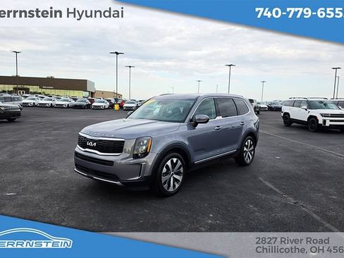 Used 2022 Kia Telluride EX w/ EX Premium Package AWD/4WD image 3