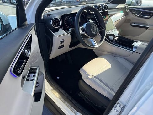Certified 2026 Mercedes-Benz GLC 300 image 8