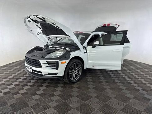 Used 2020 Porsche Macan AWD/4WD image 12
