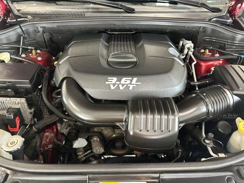 Used 2014 Jeep Grand Cherokee Overland AWD/4WD image 34
