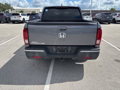 Used 2017 Honda Ridgeline RTL-T image 4