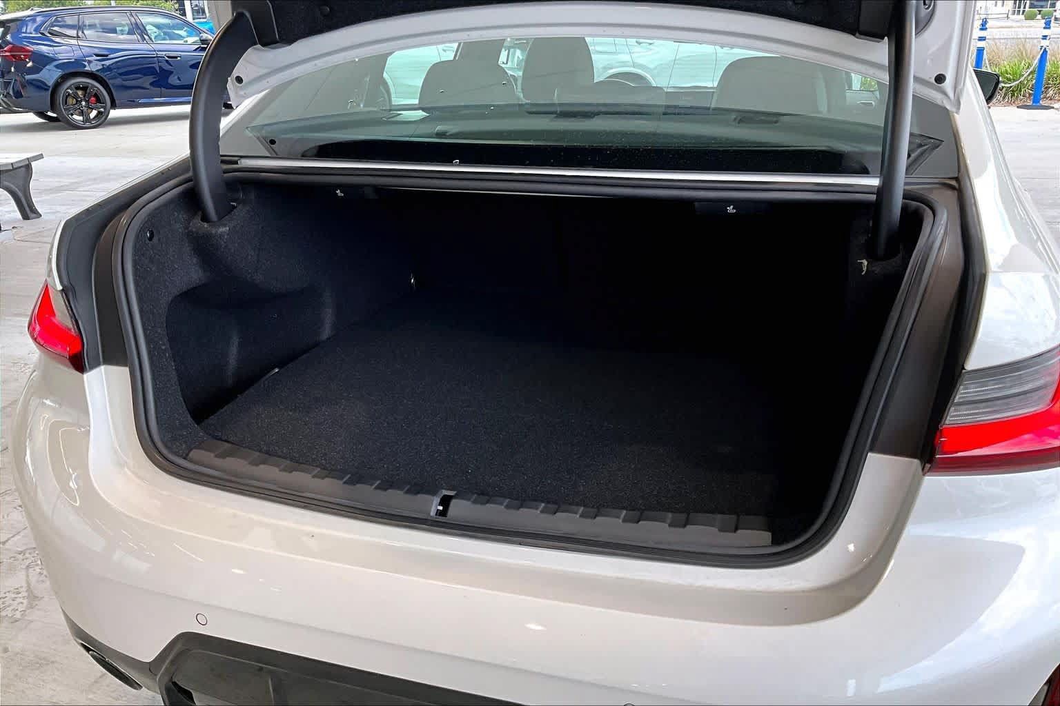New 2026 BMW 330i Sedan w/ M Sport Package RWD image 18