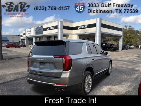 Used 2025 GMC Yukon Denali w/ Sun & Power Step Package image 8