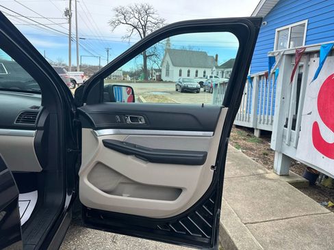 Used 2019 Ford Explorer 4WD image 18