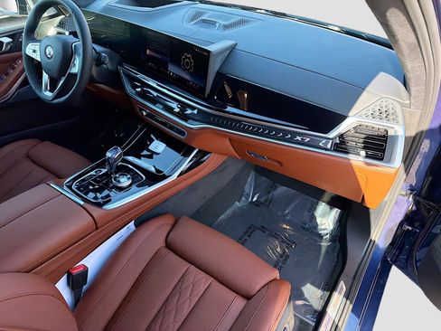 New 2026 BMW ALPINA XB7 AWD/4WD image 14