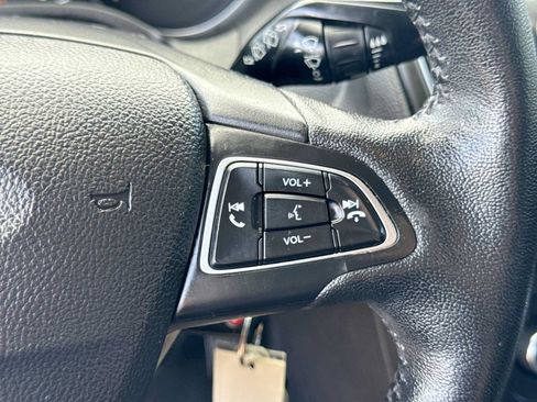 Used 2016 Ford Focus SE w/ Equipment Group 201A FWD image 24