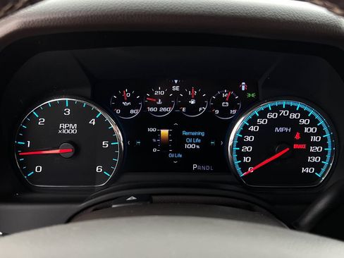 Used 2017 Chevrolet Tahoe Premier AWD/4WD image 18