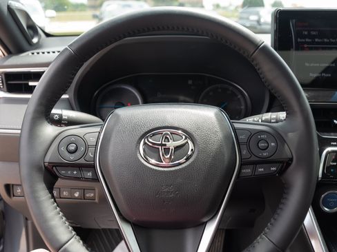 Used 2021 Toyota Venza Limited w/ Advanced Technology Package AWD/4WD image 13
