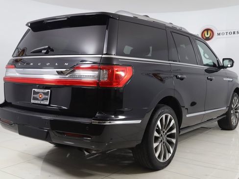 Used 2021 Lincoln Navigator Reserve w/ Luxury Package image 3
