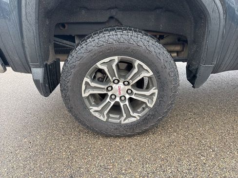 Used 2019 GMC Sierra 1500 SLE w/ SLE Value Package image 15