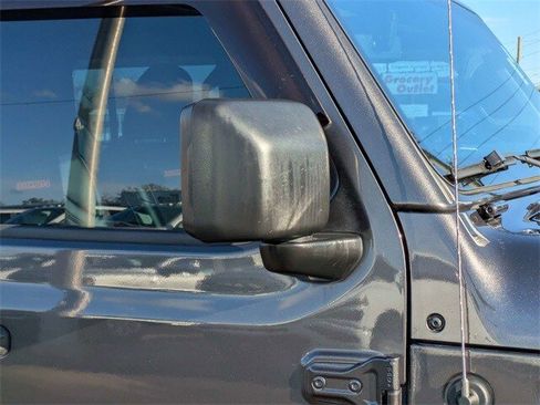 Used 2020 Jeep Gladiator Rubicon image 12