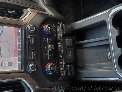 Used 2019 Chevrolet Silverado 1500 High Country w/ Technology Package image 27