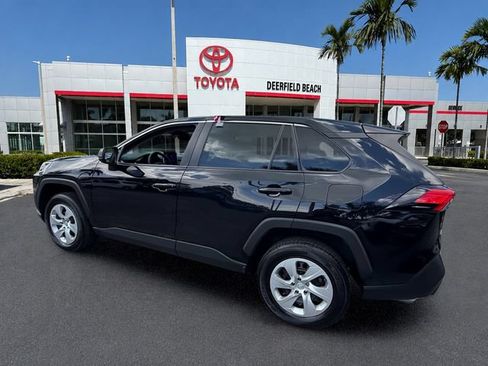 Used 2023 Toyota RAV4 LE FWD image 5