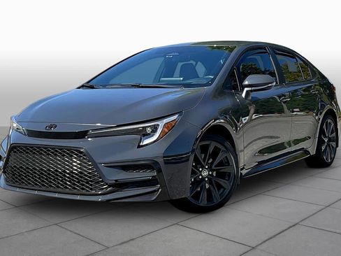 Used 2026 Toyota Corolla SE FWD image 1