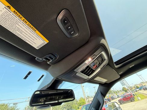 Used 2020 RAM 1500 Laramie w/ Sport Appearance Package AWD/4WD image 24