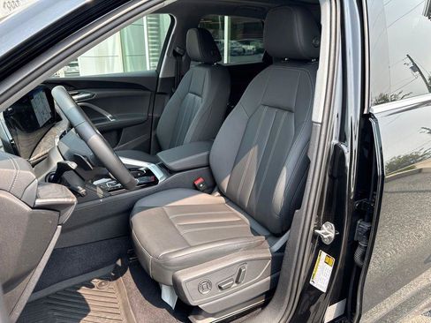 Used 2025 Audi Q5 Premium w/ Convenience Package AWD/4WD image 20
