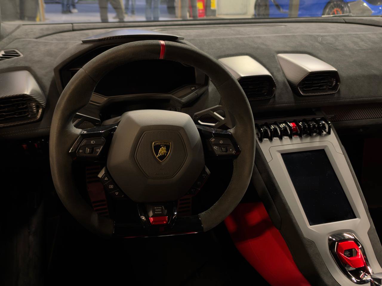 Used 2022 Lamborghini Huracan STO RWD image 20