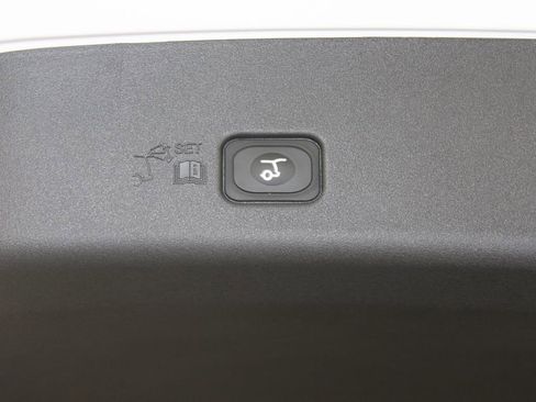 New 2026 Lincoln Nautilus Premier image 15