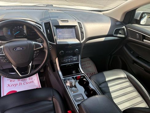 Used 2019 Ford Edge SEL w/ Equipment Group 201A AWD/4WD image 11