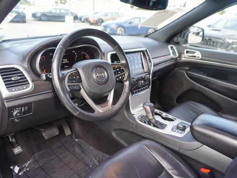 Used 2018 Jeep Grand Cherokee Limited image 14