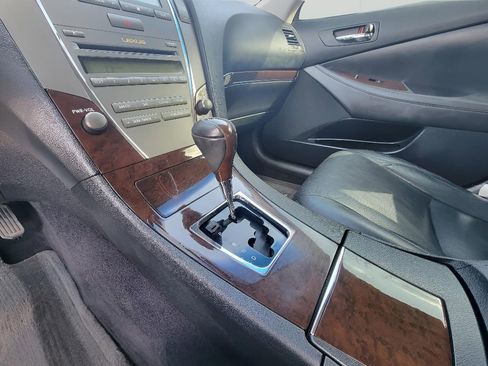 Used 2011 Lexus ES 350 image 21