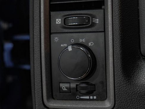 Used 2018 RAM 1500 Tradesman w/ Popular Equipment Group image 27