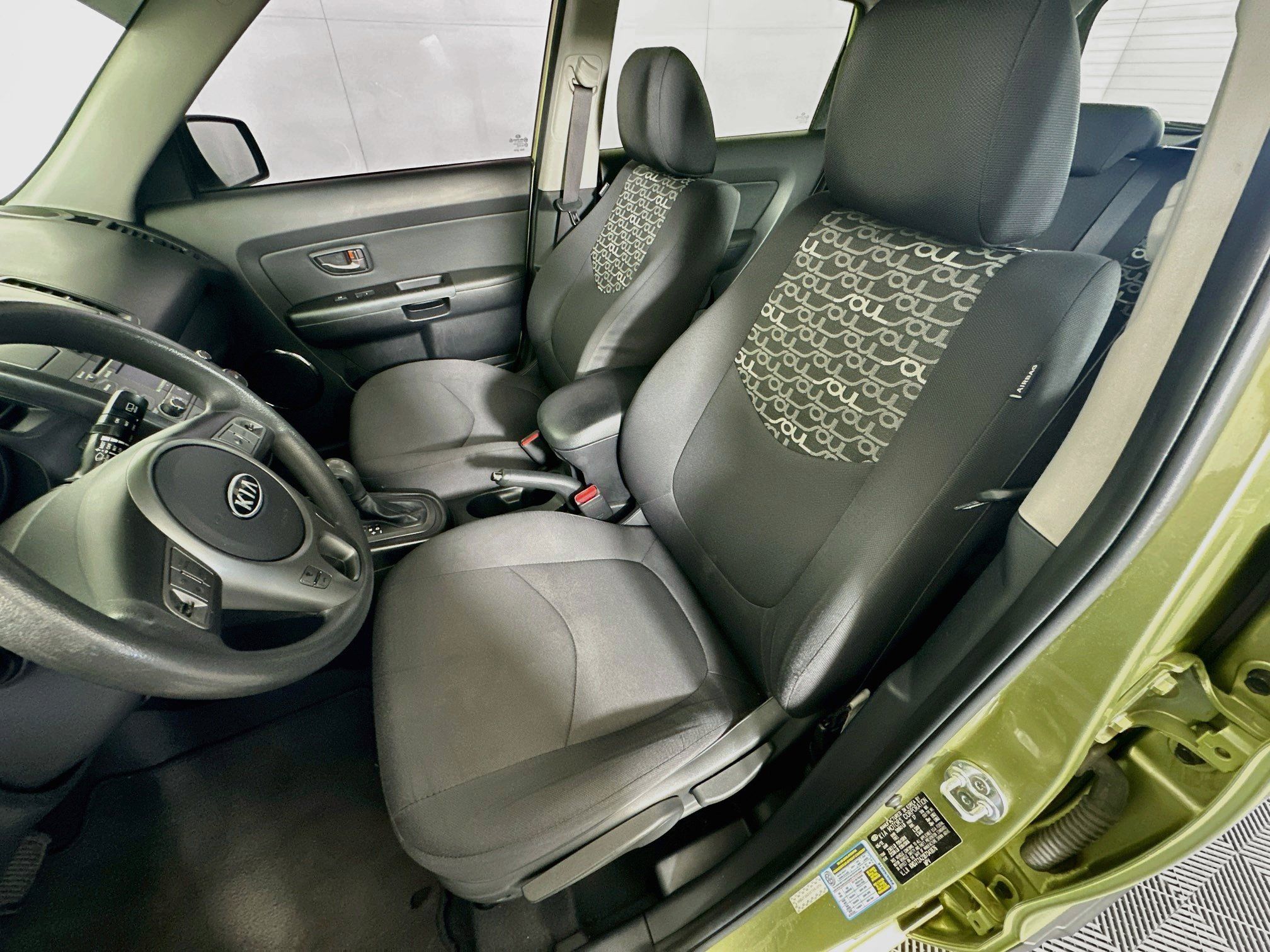 Used 2011 Kia Soul + FWD image 13